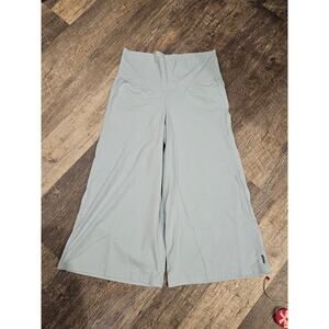 Prana Gaucho wide leg capri crop pants light blue womens medium y2k yoga active